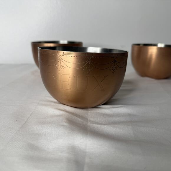 Anthropologie Copper Bowls Set 3 French Engraved Un Deux Trois Kitchen Decor - Picture 3 of 7